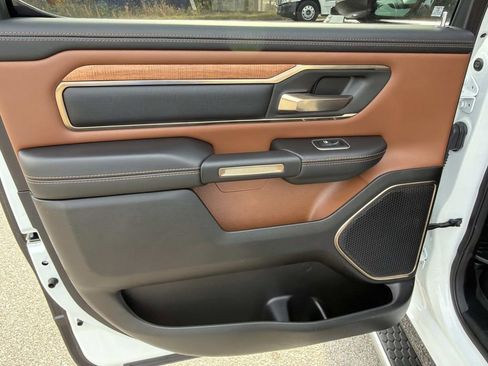Used 2023 RAM 1500 Limited w/ Body Color Bumper Group image 14