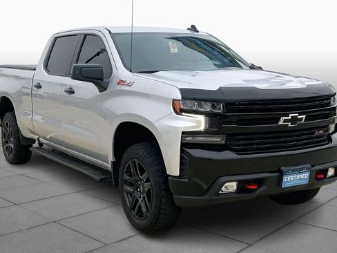 Certified 2022 Chevrolet Silverado 1500 LT Trail Boss w/ Convenience Package II image 2