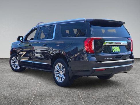 Certified 2023 GMC Yukon XL SLT w/ SLT Premium Package AWD/4WD image 7