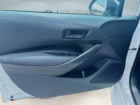 Used 2022 Toyota Corolla LE FWD image 18