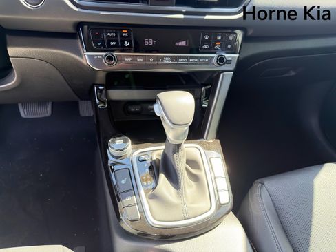 New 2026 Kia Seltos EX FWD image 18
