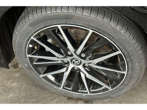Used 2024 Toyota Camry SE w/ Blackout Package (TMS) FWD image 4