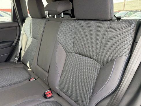 Used 2025 Subaru Forester Premium image 27