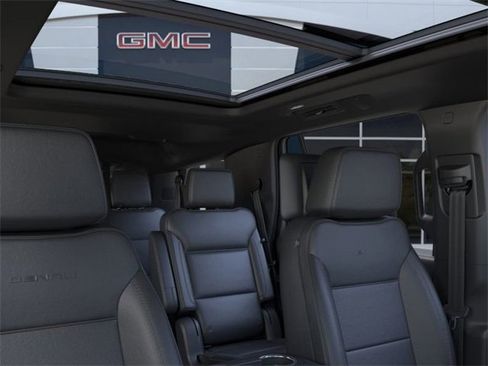 New 2026 GMC Yukon Denali w/ Denali Reserve Package image 24