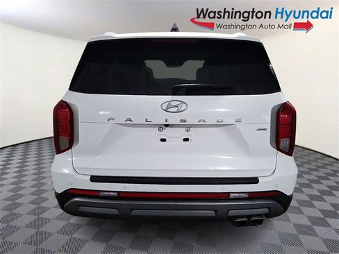 Used 2023 Hyundai Palisade SEL w/ Premium Package image 5