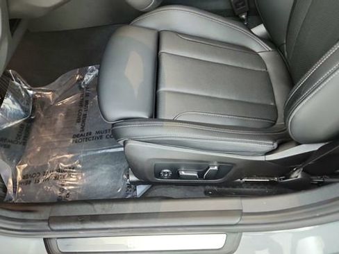 Used 2025 BMW 330i xDrive Sedan image 34