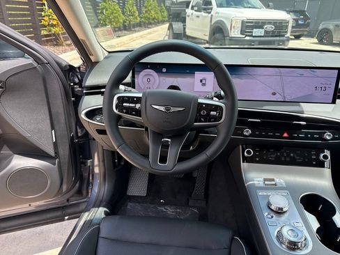 New 2026 Genesis GV70 2.5T Advanced AWD/4WD image 13