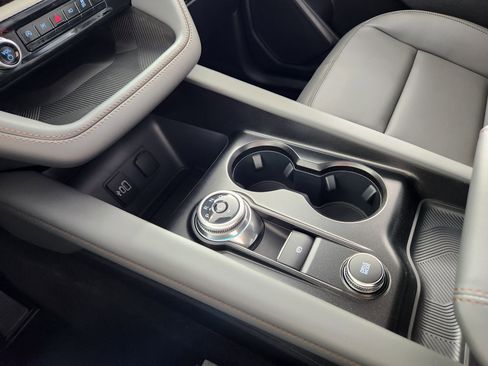 New 2026 Ford Explorer Active w/ Active Comfort Package image 25