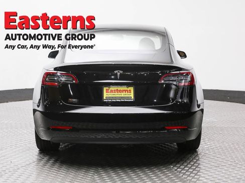 Used 2023 Tesla Model 3 Standard Range image 6