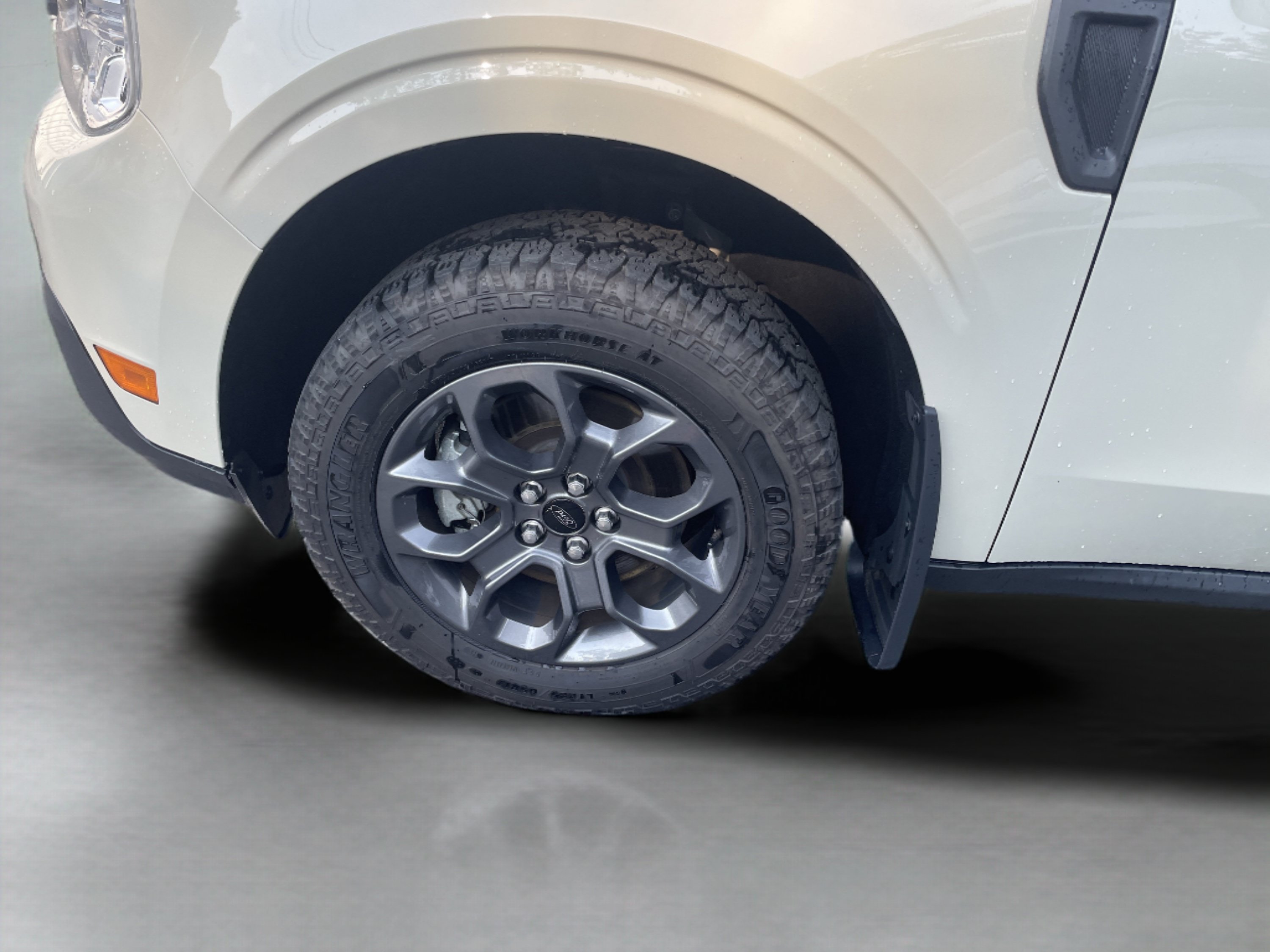 Used 2024 Ford Maverick XLT w/ XLT Luxury Package FWD image 9