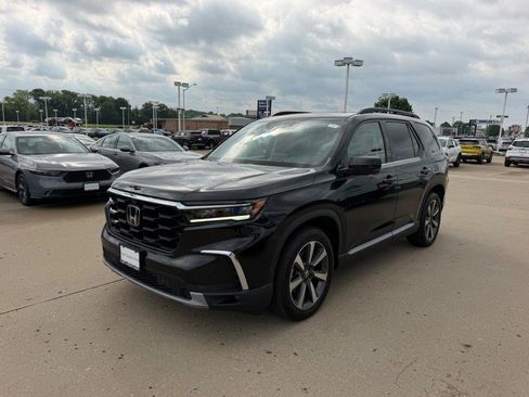 Used 2024 Honda Pilot Elite image 7
