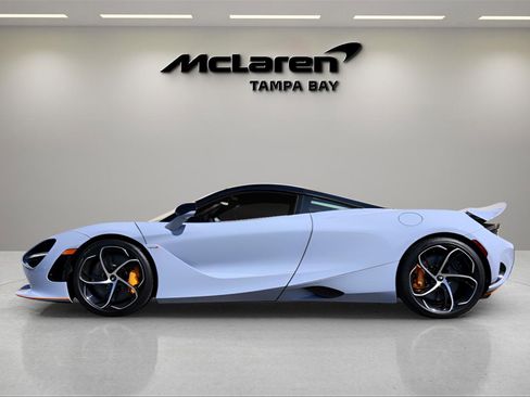 Used 2024 McLaren 750S image 2