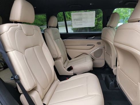 New 2026 Jeep Grand Cherokee L Limited AWD/4WD image 23