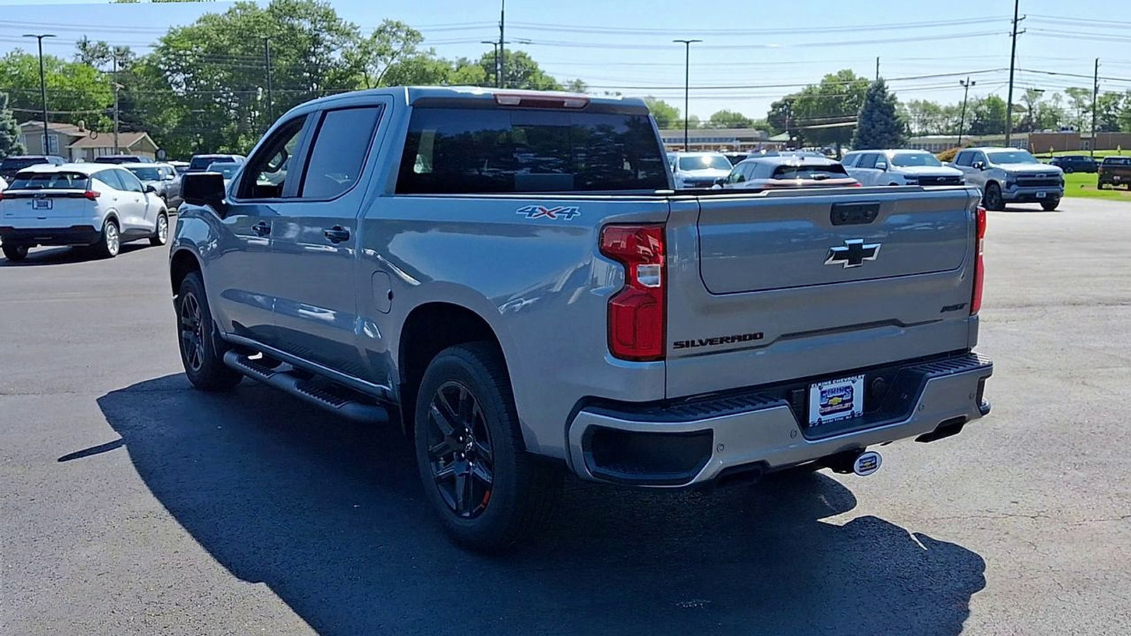 New 2026 Chevrolet Silverado 1500 RST w/ Redline Edition AWD/4WD image 9
