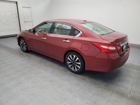 Used 2016 Nissan Altima 2.5 SV FWD image 3