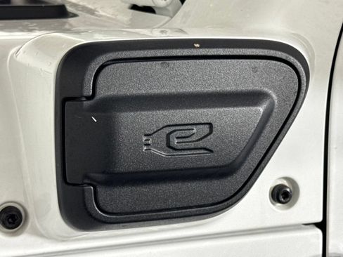 Certified 2025 Jeep Wrangler Unlimited Sahara AWD/4WD image 42