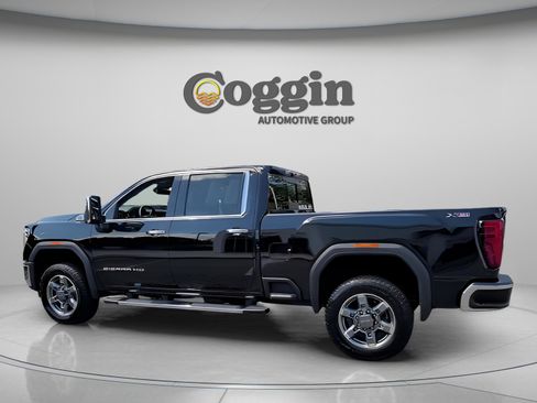 Used 2025 GMC Sierra 2500 SLT w/ SLT Premium Package image 7