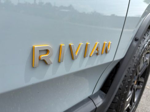 Used 2023 Rivian R1T Adventure AWD/4WD image 4