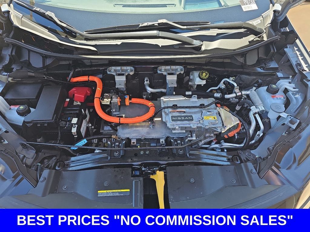 Used 2023 Nissan Ariya AWD/4WD image 32