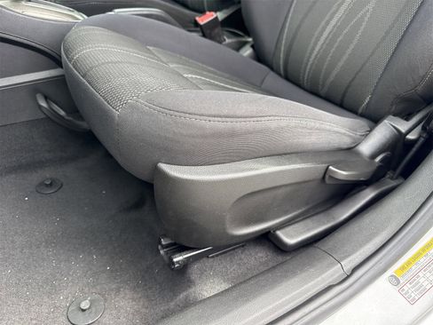 Used 2015 Chevrolet Sonic LT image 16