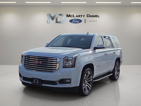 Used 2018 GMC Yukon SLT w/ Premium Edition image 2
