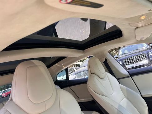 Used 2018 Tesla Model S 100D AWD/4WD image 34