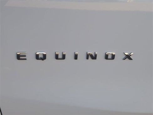 Used 2021 Chevrolet Equinox LS image 30