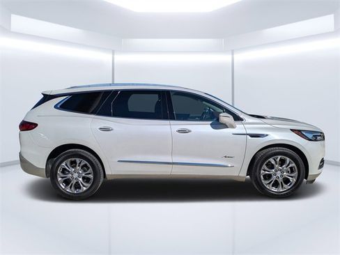 Used 2019 Buick Enclave Avenir w/ Avenir Technology Package image 2