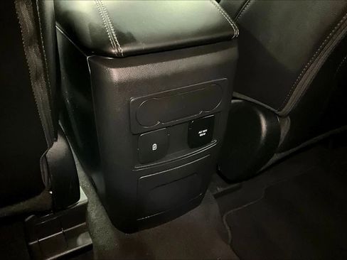 Used 2022 Ford Explorer Limited w/ Equipment Group 301A image 37