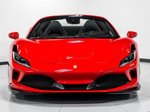 Used 2023 Ferrari F8 Tributo RWD image 8