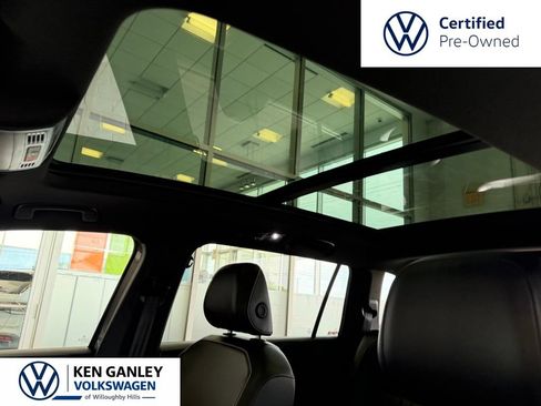Certified 2024 Volkswagen Tiguan SE R-Line AWD/4WD image 16
