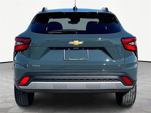New 2026 Chevrolet Trax LT image 5
