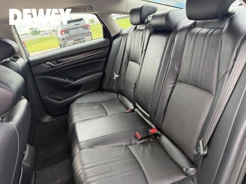 Used 2018 Honda Accord EX-L image 25