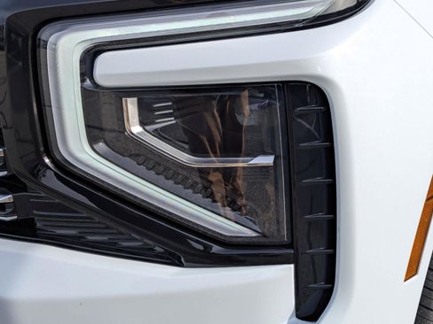 New 2026 Chevrolet Tahoe High Country w/ Sun And Tow Package image 16