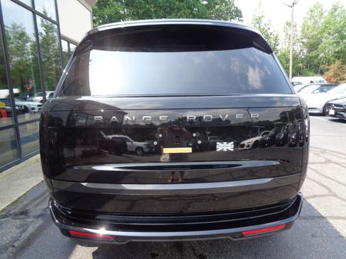 Used 2024 Land Rover Range Rover SE image 6