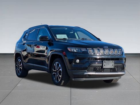 Used 2022 Jeep Compass Limited image 8