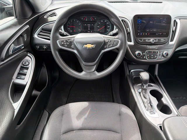 Used 2023 Chevrolet Malibu LT FWD image 18