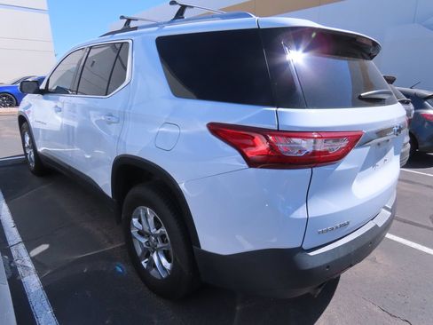 Used 2018 Chevrolet Traverse LT FWD image 4