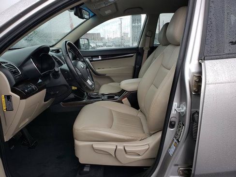 Used 2015 Kia Sorento LX AWD/4WD image 10