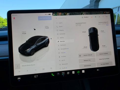 Used 2025 Tesla Model Y Long Range RWD image 52