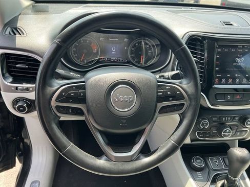 Used 2019 Jeep Cherokee Limited AWD/4WD image 28