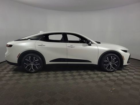 Used 2026 Toyota Crown XLE image 10