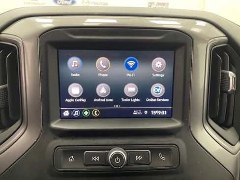 Used 2020 Chevrolet Silverado 1500 Custom w/ Custom Value Package image 3