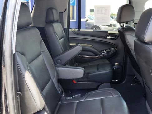 Used 2019 Chevrolet Suburban LT AWD/4WD image 18