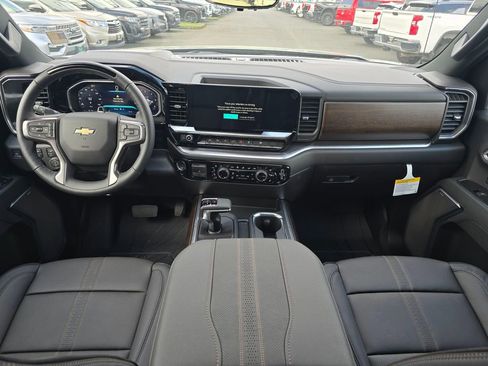 New 2026 Chevrolet Silverado 1500 High Country AWD/4WD image 14