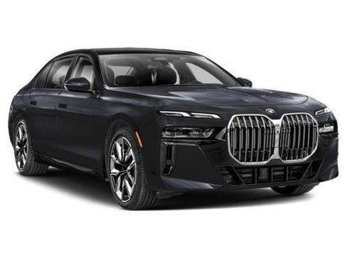 New 2026 BMW 740i RWD image 9