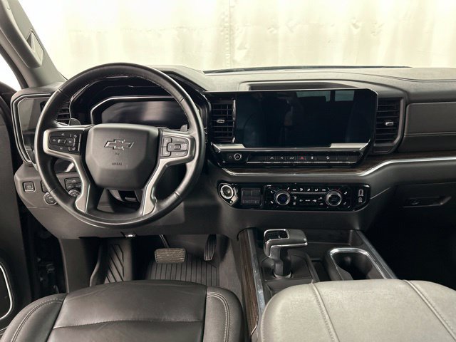 Used 2023 Chevrolet Silverado 1500 RST AWD/4WD image 24