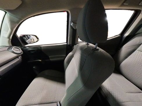 Used 2022 Toyota Tacoma SR5 image 39