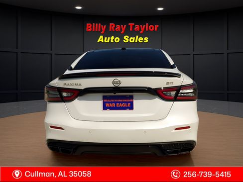 Used 2023 Nissan Maxima SR w/ Sport Mat Group image 6