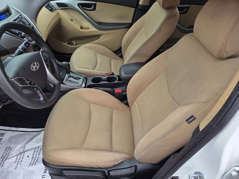 Used 2013 Hyundai Elantra GLS w/ Preferred Pkg image 8